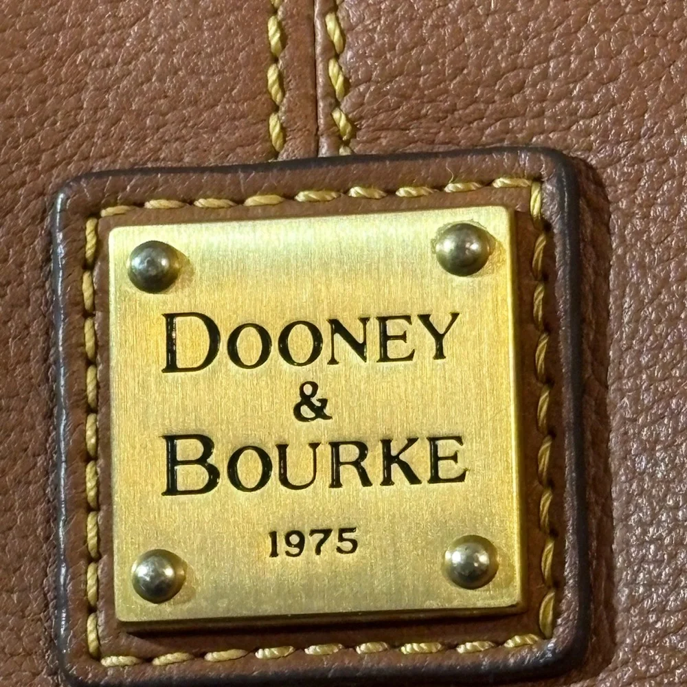 Dooney & Bourke brown black